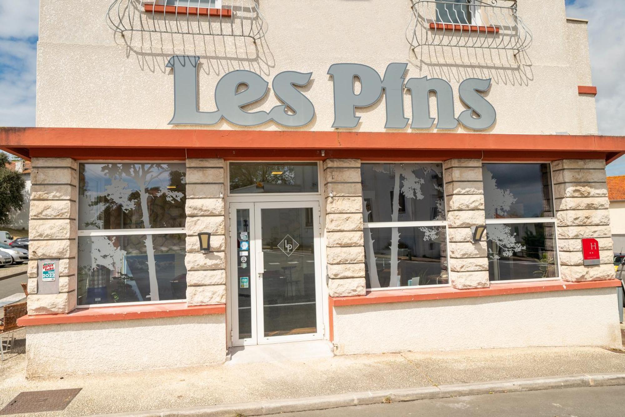 Hotel Les Pins سان تروجان لو بين المظهر الخارجي الصورة